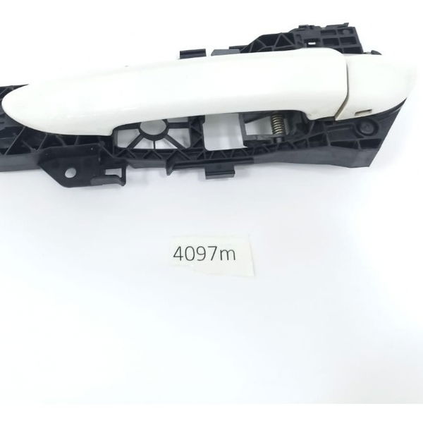 Maçaneta Externa Traseira Esquer Passat Variant 2.0 Tsi 2013