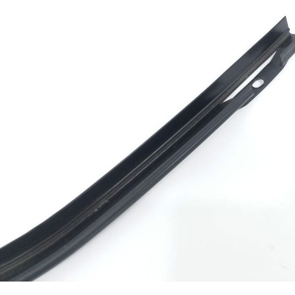Guia Vidro Porta Traseira Esq Vw Passat Variant 2.0 Tsi 2013