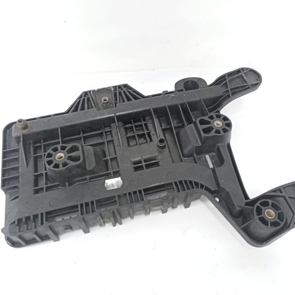 Base Suporte Bateria Vw Passat Variant 2.0 Tsi 2013