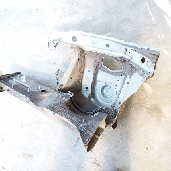 Longarina Caixa Roda Esquerda Audi A4 2011 2012