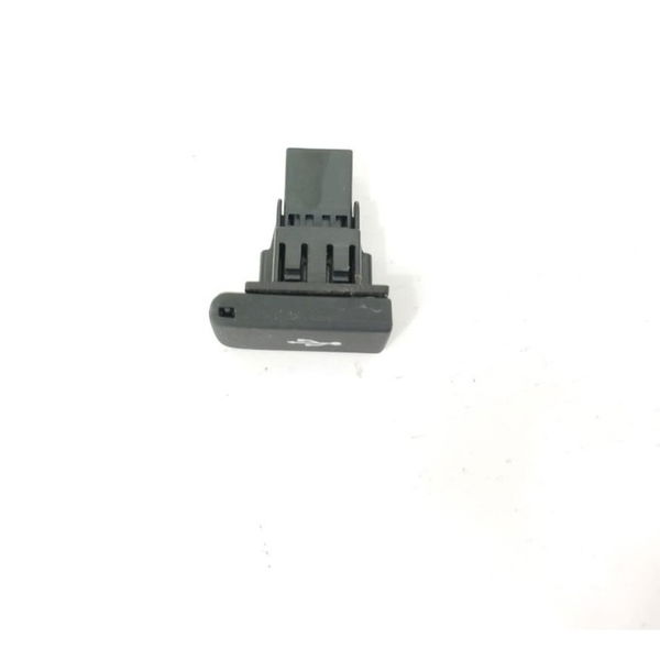 Entrada Usb Auxiliar Honda Hrv 2016