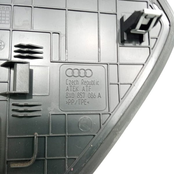 Acabamento Direito Painel Audi A1 Tfsi 1.4 2012