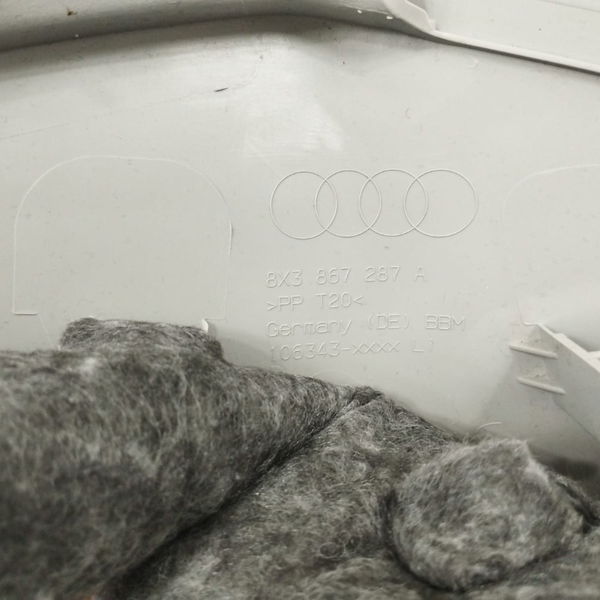 Acabamento Coluna Traseira Esquerda Audi A1 Tfsi 1.4 2012