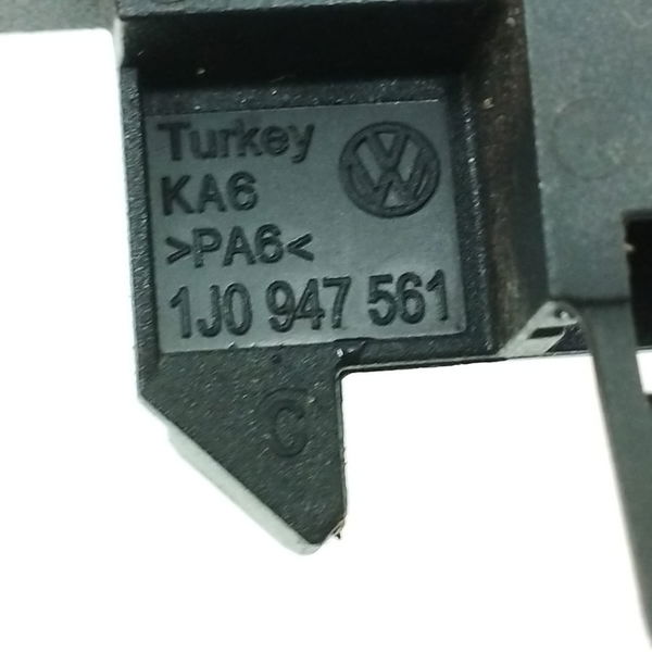 Interruptor Freio De Mão Audi A1  Tfsi 1.4 2012