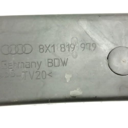 Acabamento Calha Água Audi A1 Tfsi 1.4 2012