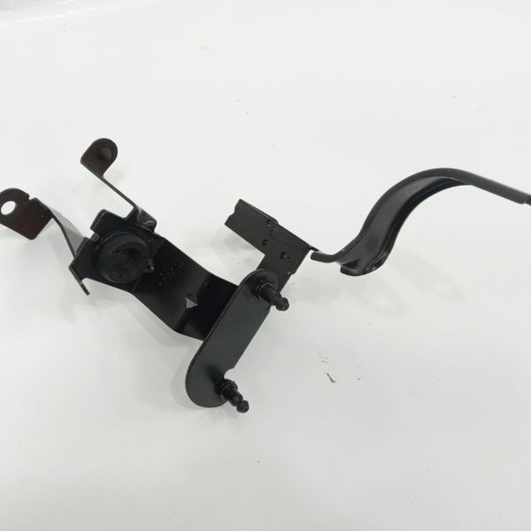 Suporte Bomba Vácuo Audi A1 Tfsi 2012 6r0612391