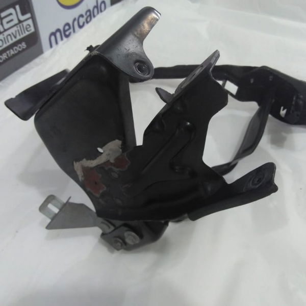 Óculos Suporte Do Farol Esquerdo Mercedes C250 2011