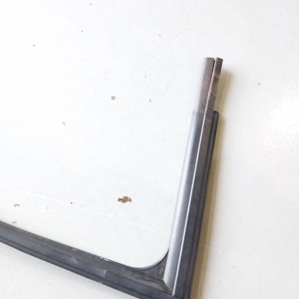 Borracha Guarnição Dianteira Direita Audi A1 Tfsi 1.4 2012