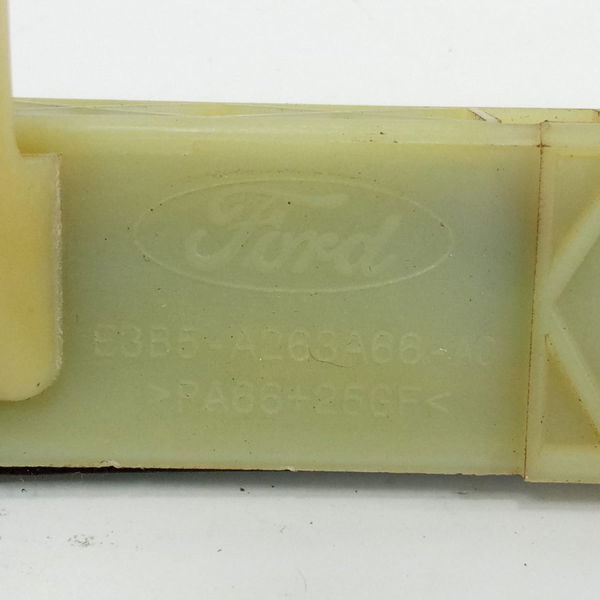 Guia Vidro Porta Traseira Direita Ford Ka S 1.0 2017