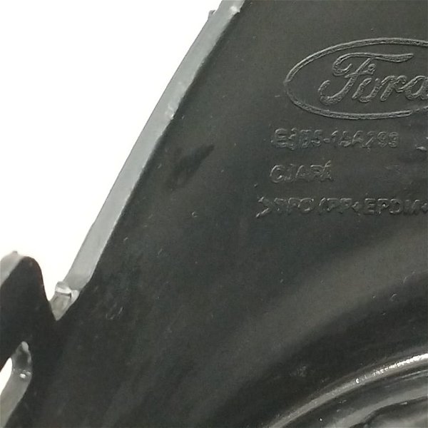 Moldura Farol Milha Esquerdo Ford Ka S 1.0  2017-18