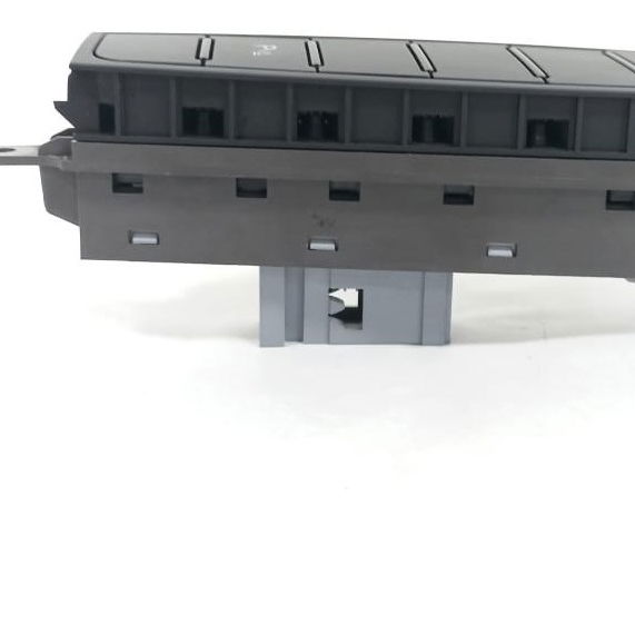 Botão Sensor Estacionamento Vw Passat 2.0 Tsi 2012