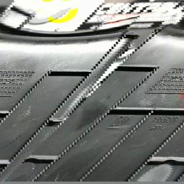 Porta Objetos Gm Tracker Ltz 2018