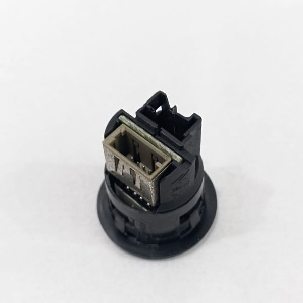 Entrada Usb Peugeot 208 2015