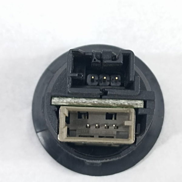 Entrada Usb Peugeot 208 2015