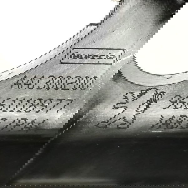 Moldura Entrada Aux Peugeot 408 Thp 2018