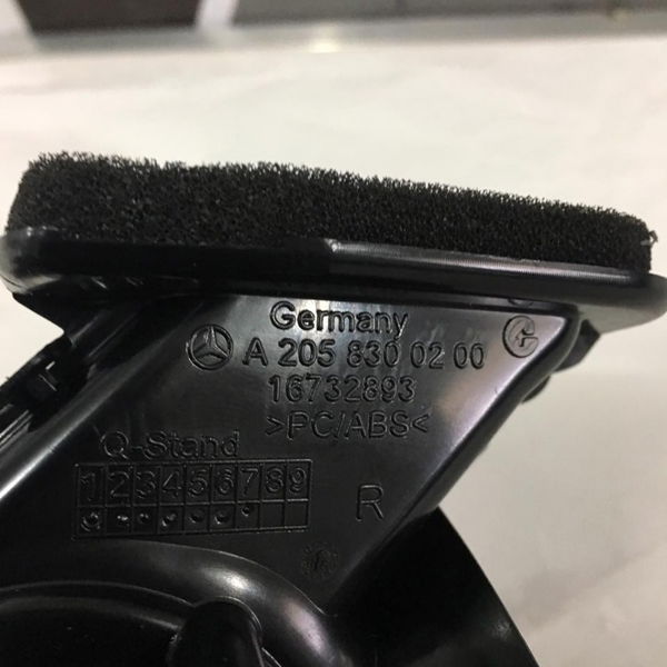 Duto Canal De Ar Direito Mercedes Benz C180 2018