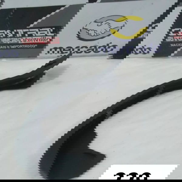 Acabamento Dobradiça Porta Malas Direito Mercedes C250 2011