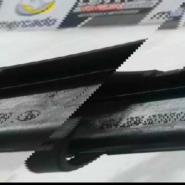 Acabamento Dobradiça Porta Malas Esquerdo Mercedes C250 2011