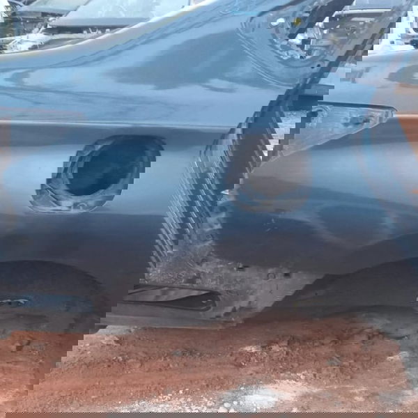 Lateral Direita Nissan Sentra 2015