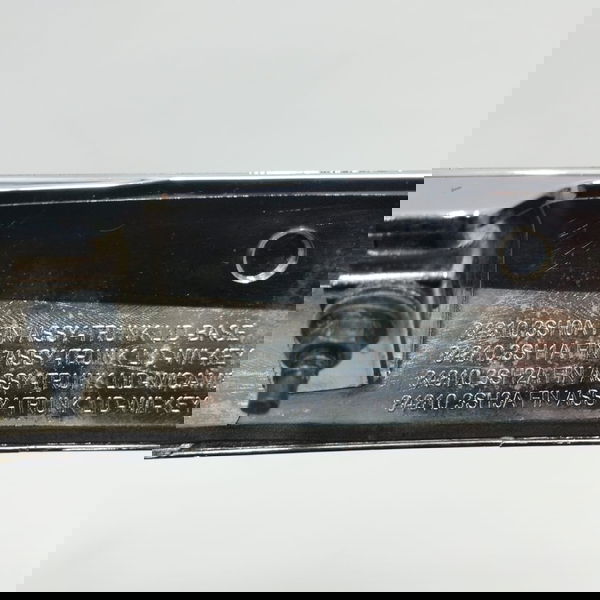 Acabamento Luz Placa Nissan Sentra 2015