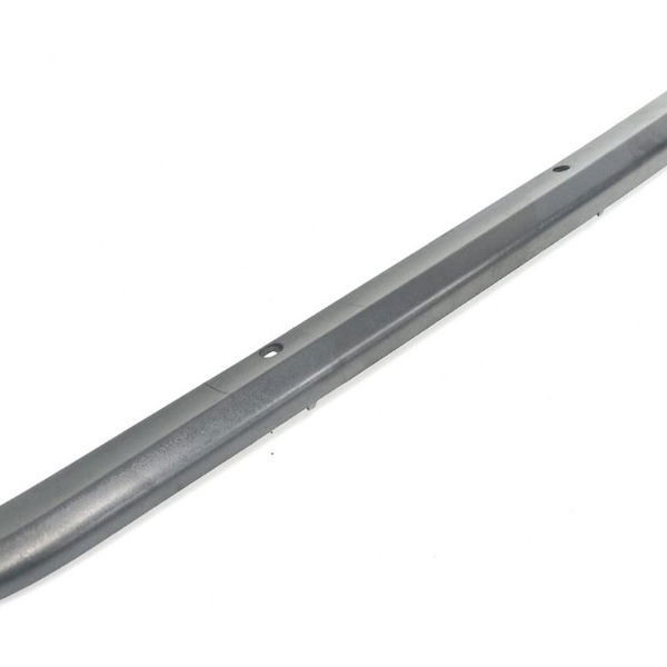 Aplique Esquerdo Parabrisa Mercedes-benz Axor 1933 2012