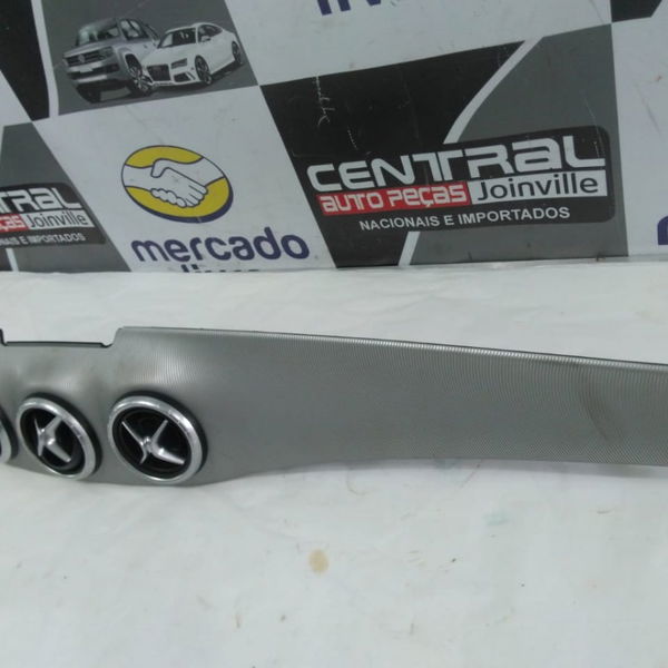 Difusor De Ar Central Com Moldura Mercedes Cla 200 2015