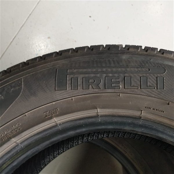 Pneu Pirelli Scorpion Verde 215/65r16 102 H