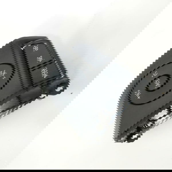 Botão Comando Volante Ld Direito Toyota Corolla Xei 2022