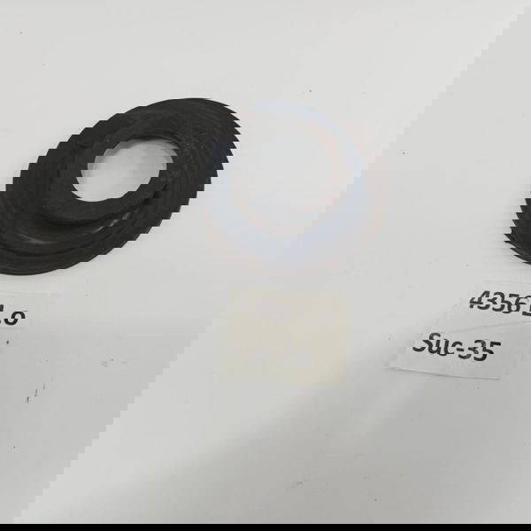 Calço Inferior Mola Esquerdo Toyota Corolla Xei 2022