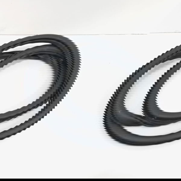 Borracha Porta Dianteira Direita Vw Jetta Gli 2021