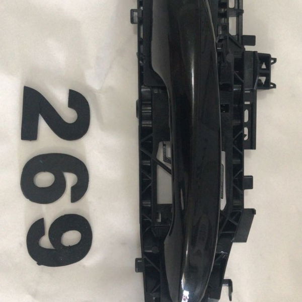 Maçaneta Externa Traseira Esquerda Mercedes Benz C180 2018