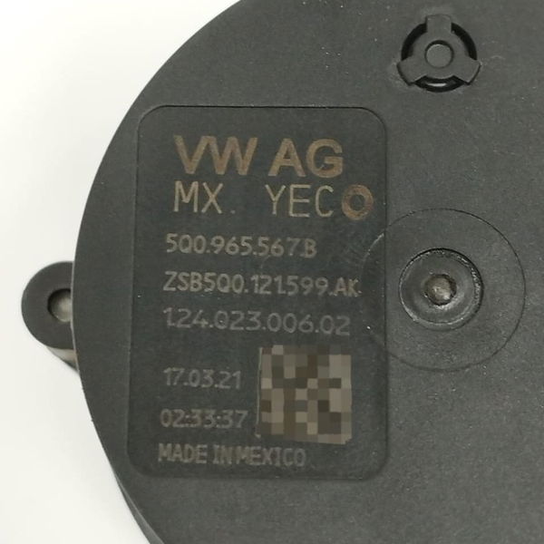 Bomba Auxiliar Água Vw Jetta Gli 2.0 2022 5q0965567b