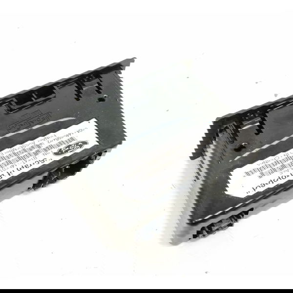 Acabamento Entrada Usb/av Ford Fusion 2015