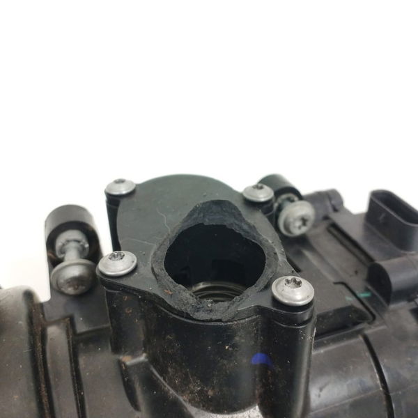 Carcaça Bomba Água Vw Jetta Gli 2.0 2022