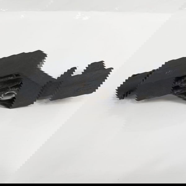Suporte Direito Painel Frontal Ford Ka 2017