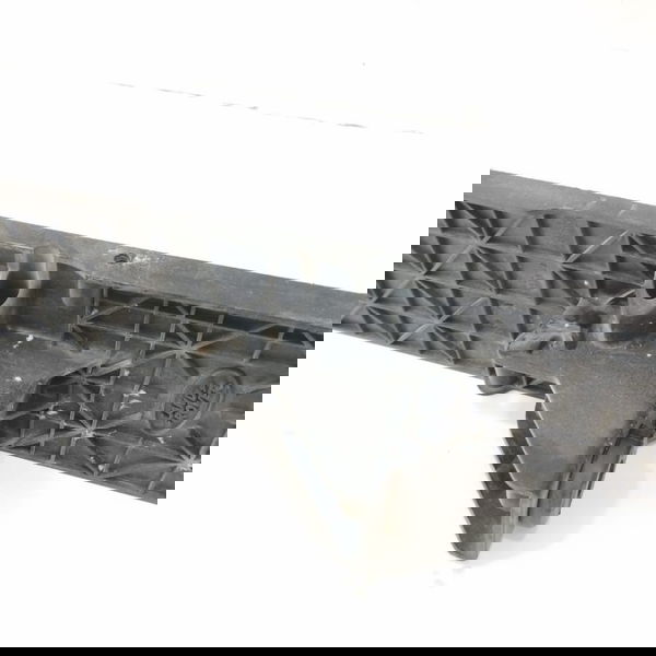 Defletor Esquerdo Radiador Land Rover Discovery 2013