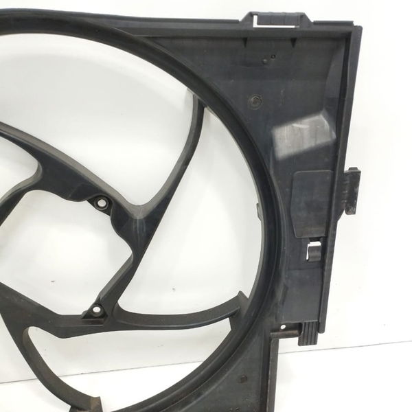 Defletor Ventoinha Bmw 320i 2015
