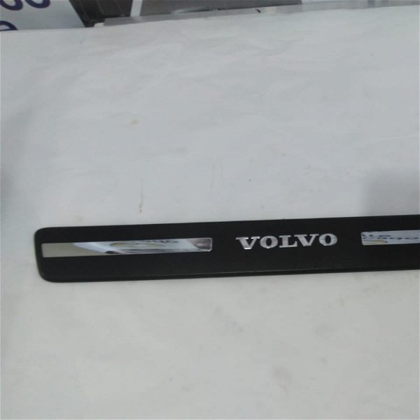Soleira Dianteira Esquerda Volvo Xc60 T5 2014