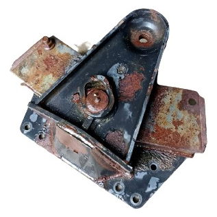 Suporte Esquerdo Molas Mercedes Benz 1938s 2004