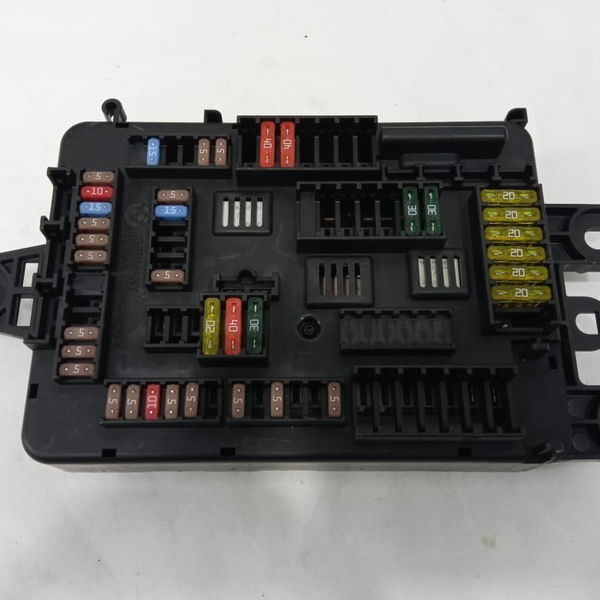 Caixa Fusível Bmw 118 2012  Cod 926111102