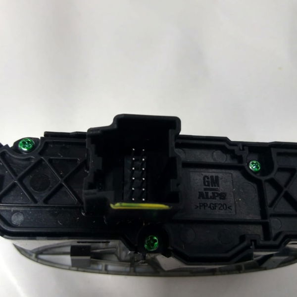 Comando De Luz Gm Tracker Ltz 2018