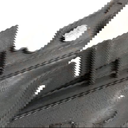 Defletor Inferior Radiador Mercedes C250 2011 Detalhe