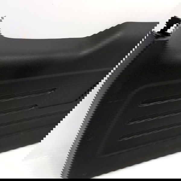 Acabamento Tampa Porta Malas Lifan X60 2015 Detalhe