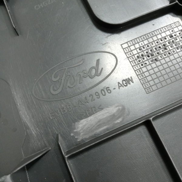 Acabamento Tampa Traseira Ford Ka 1.0 2018