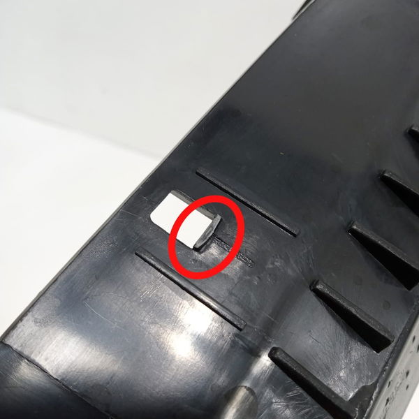 Guia Direito Para-choque Traseiro Ford Ka 1.0 2018