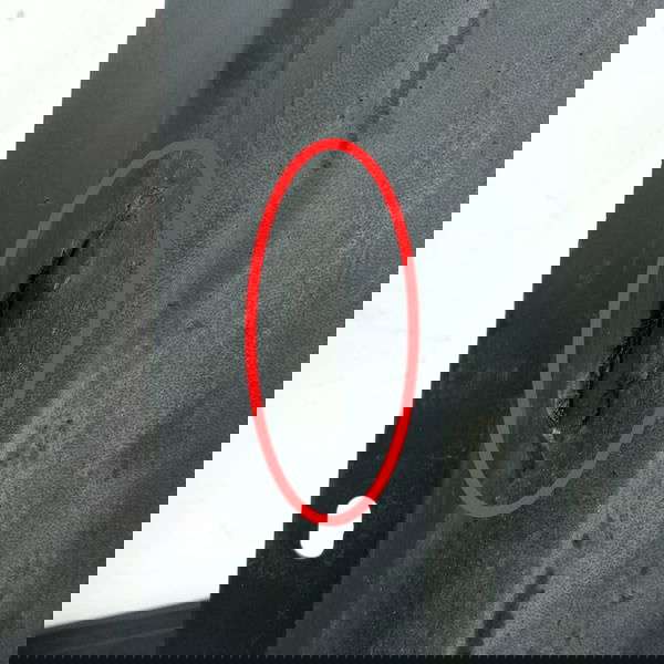 Spoiler Lateral Direito Porsche Cayenne V6 2016 detalhe