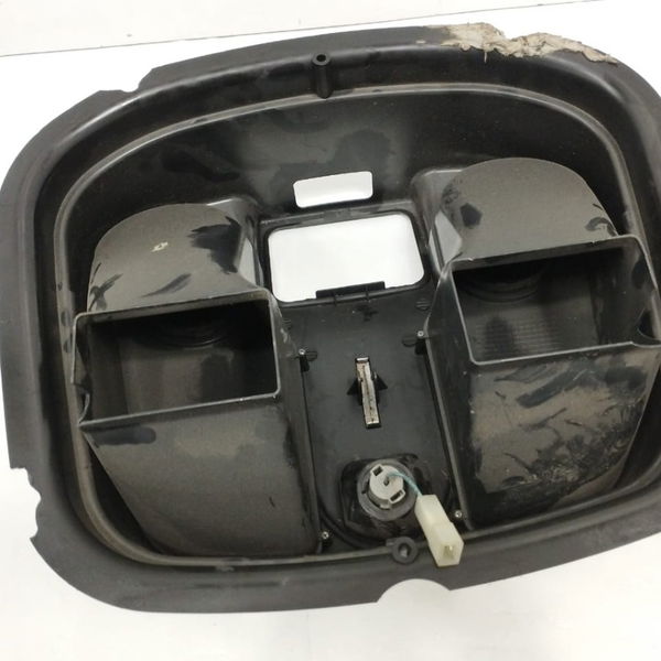 Cortesia Teto Mercedes Benz Axor 1933 2012