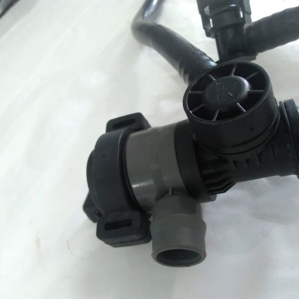 Válvula Vácuo Cânister Bmw 320i 7636144