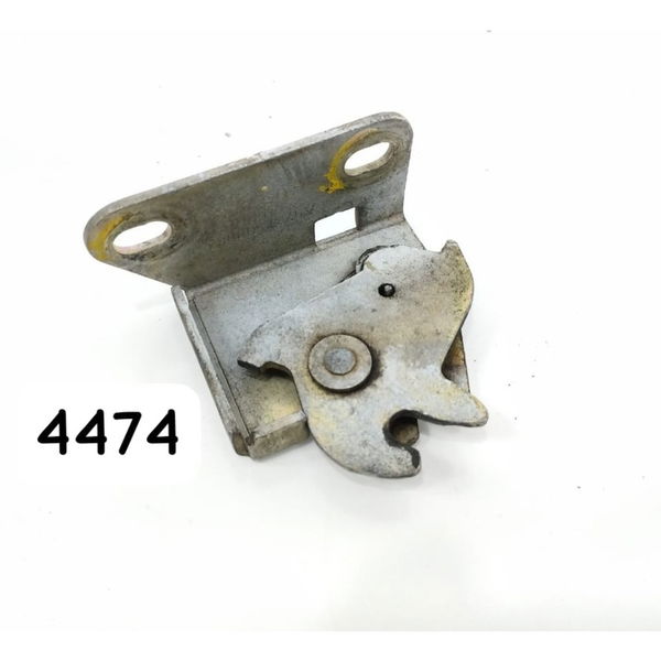 Fechadura Esquerda Tampa Diant Mercedesbenz Axor 1933 2012