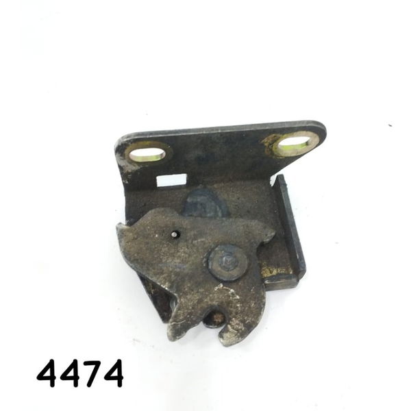 Fechadura Dir Tampa Dianteira Mercedesbenz Axor 1933 2012